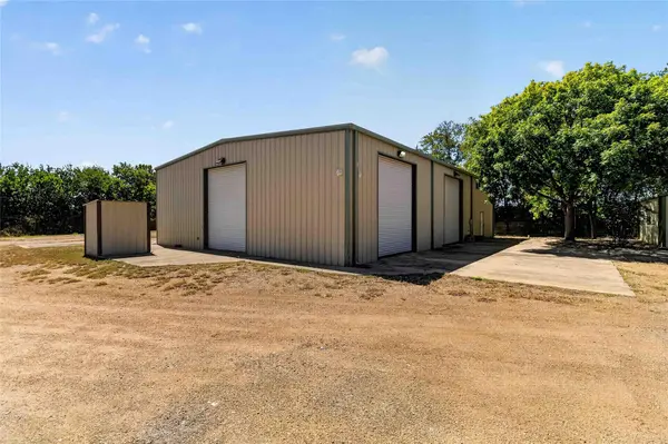 301 FM 1660, Hutto, TX 78634