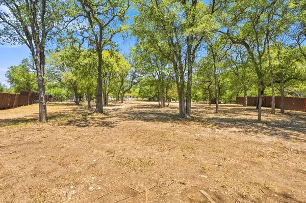 3809 Wyldwood RD, Austin, TX 78739