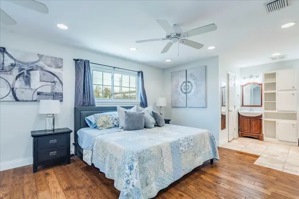 301 Verbena DR, Kyle, TX 78640