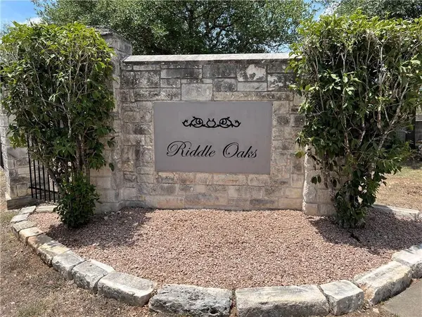 2400 Allred DR #B, Austin, TX 78748