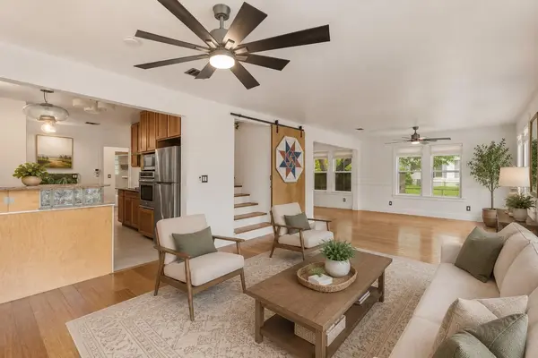 503 Short ST, Smithville, TX 78957