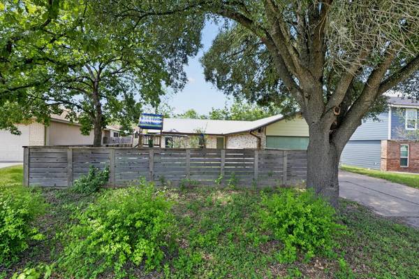 1213 Dunstan DR, Austin, TX 78745