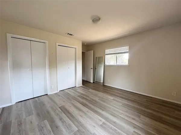 7101 Twisted Oaks DR, Austin, TX 78745