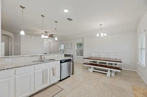 382 Limerick RD, Buda, TX 78610