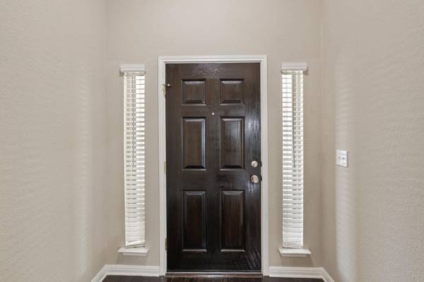 212 La Grotta LN, Georgetown, TX 78628