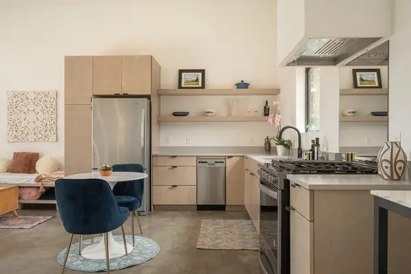 804 W Annie ST #2, Austin, TX 78704