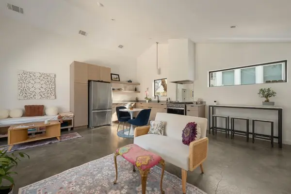 804 W Annie ST #2, Austin, TX 78704