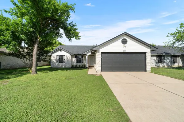 611 Clearcreek DR, Leander, TX 78641