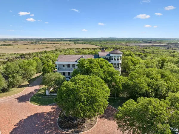 999 Schwarzlose RD, New Braunfels, TX 78130