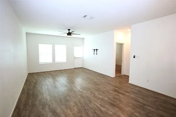 299 Emerald Green TRL, Buda, TX 78610