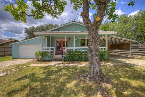 1685 LAKEVIEW DR, Canyon Lake, TX 78133