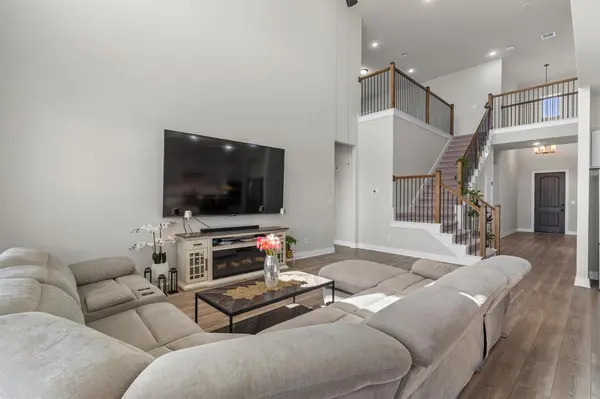 1304 Snowdrop DR, Georgetown, TX 78628