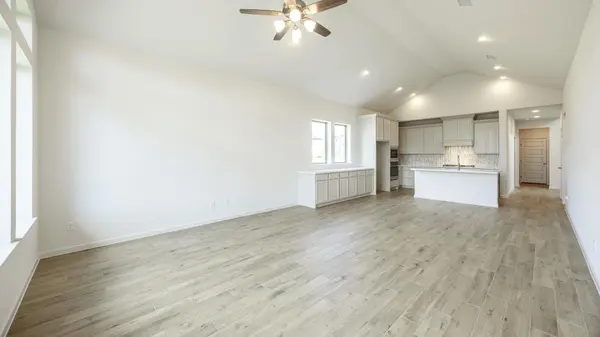 180 Covered Bridge TRL, Liberty Hill, TX 78642