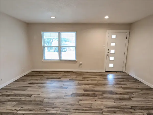 11308 Hilltop ST, Austin, TX 78753