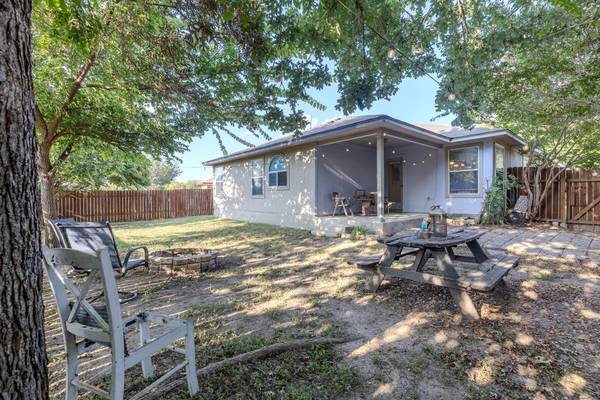 114 Creston ST, Hutto, TX 78634