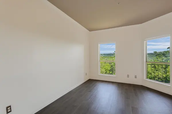 6000 Shepherd Mountain CV #1011, Austin, TX 78730