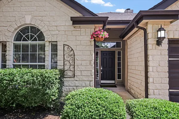 11524 Emerald Falls DR, Austin, TX 78738