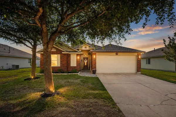 303 McCoy LN, Hutto, TX 78634