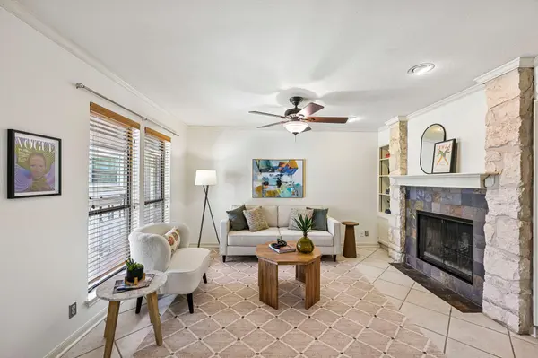 2412 Enfield RD #8, Austin, TX 78703