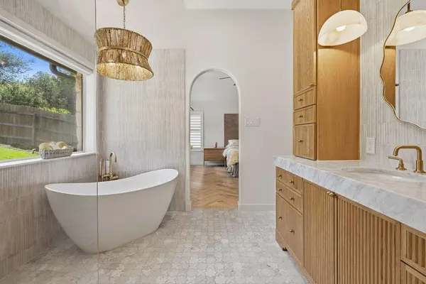 4253 Canyon Glen CIR, Austin, TX 78732