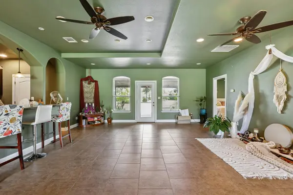 286 Simpson Ave, Cedar Creek, TX 78612