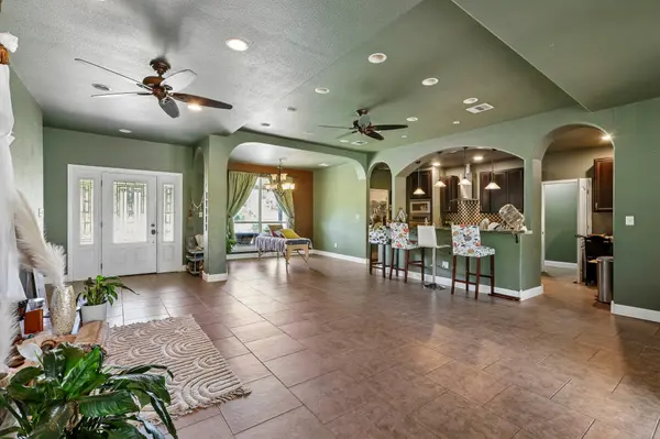 286 Simpson Ave, Cedar Creek, TX 78612