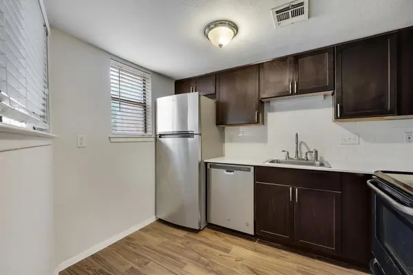 2500 Burleson RD #609, Austin, TX 78741