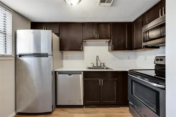 2500 Burleson RD #609, Austin, TX 78741
