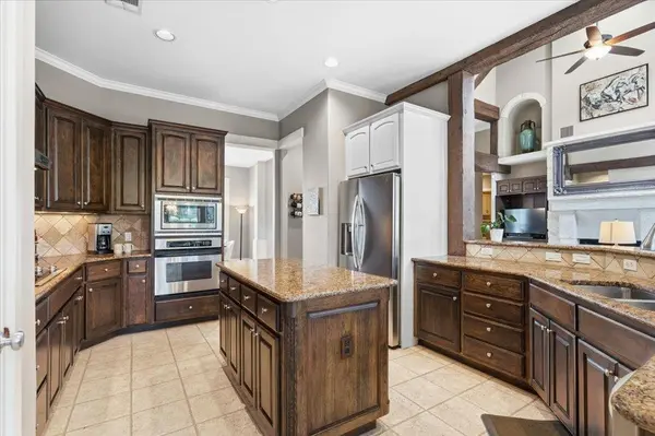 91 Duck Lake DR, Lakeway, TX 78734