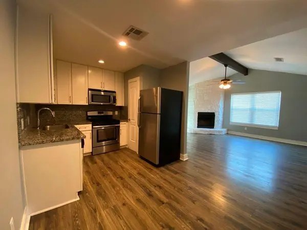 3411 Lynridge DR #B, Austin, TX 78723
