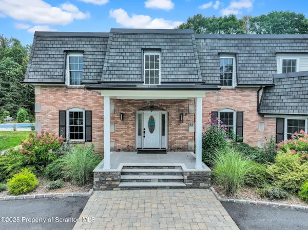 33 Fordham RD, Wilkes-barre, PA 18702