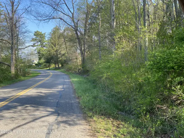 Ackerly Rd Sr 4010, Glenburn Twp, PA 18411