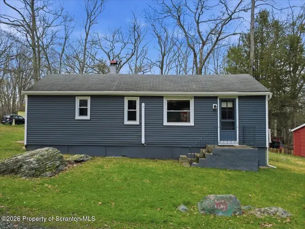 113 Stoney Hill RD, Dingmans Ferry, PA 18328