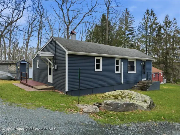 113 Stoney Hill RD, Dingmans Ferry, PA 18328