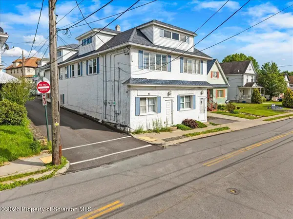810 George ST, Throop, PA 18512