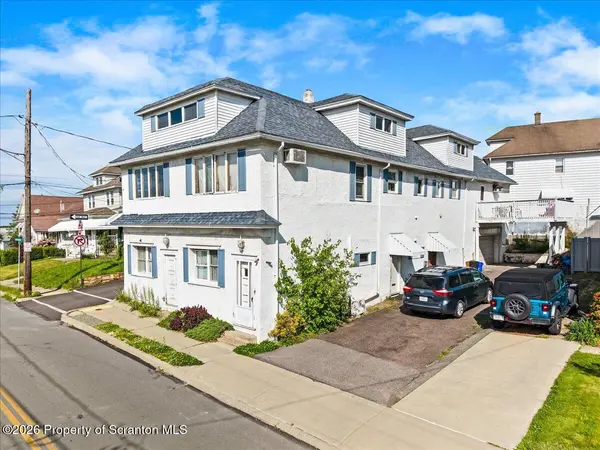 810 George ST, Throop, PA 18512