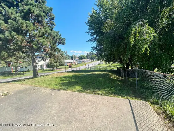 127 York AVE, Duryea, PA 18642