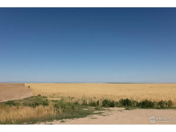 2 104th Avenue, Bennett, CO 80102