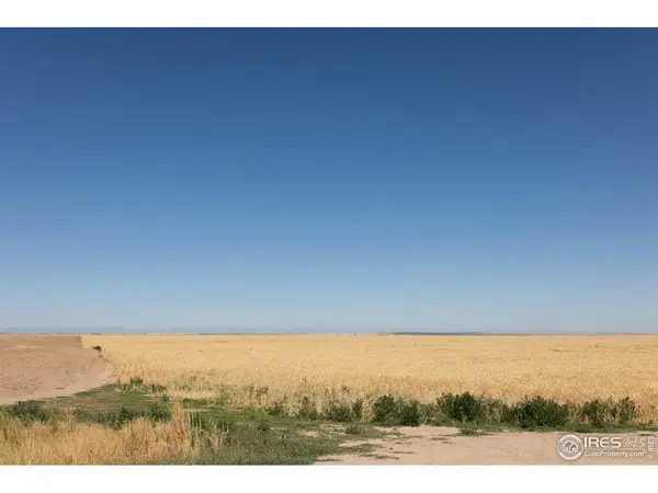 2 104th Avenue, Bennett, CO 80102