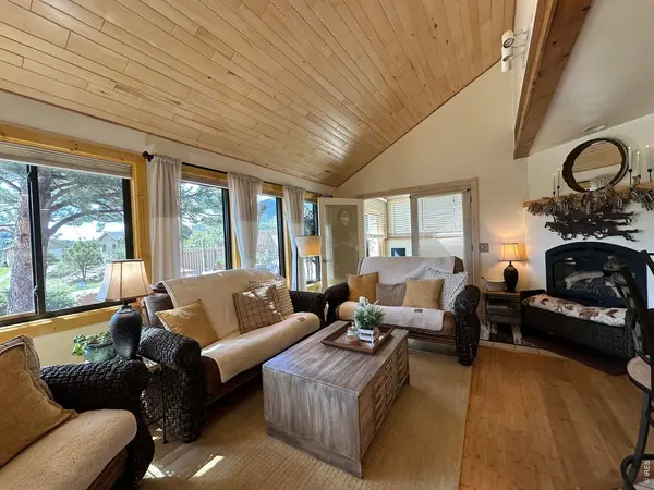 123 Mohawk, Lyons, CO 80540
