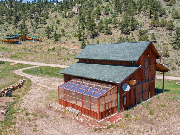 957 Dunraven Glade, Glen Haven, CO 80532