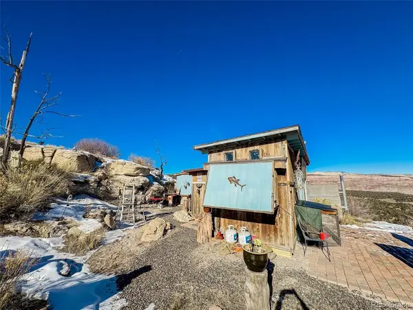 1725 35 1/10, De Beque, CO 81630