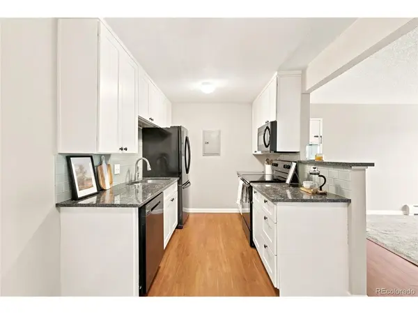 381 S Ames #E203, Lakewood, CO 80226