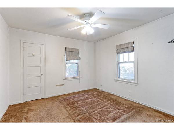 4985 Green, Denver, CO 80221