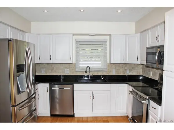 2734 S Heather Gardens, Aurora, CO 80014