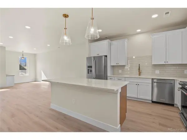 7 Noyer, Colorado Springs, CO 80906