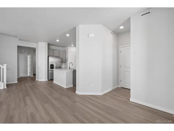 4709 N Valdai, Aurora, CO 80019