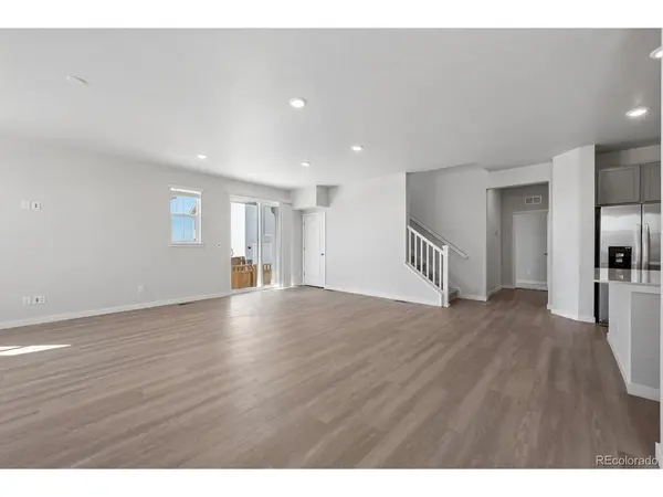 4709 N Valdai, Aurora, CO 80019