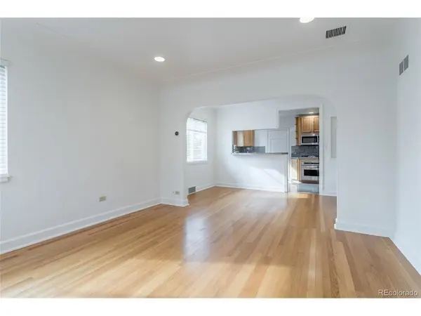 2261 S Lincoln, Denver, CO 80210