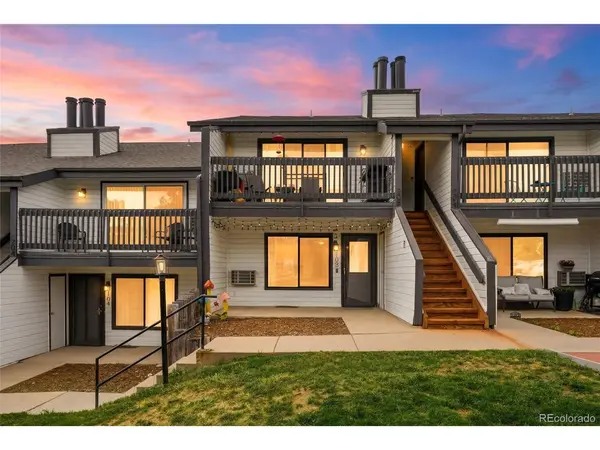 532 Oakwood #D105, Castle Rock, CO 80104
